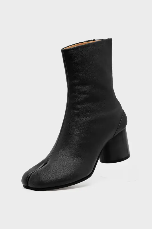 Maison Margiela Tabi Leather Ankle Boots Nutmeg Black online