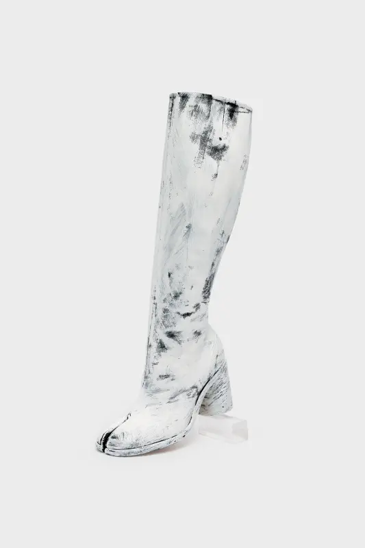 Maison Margiela Tabi Bianchetto Knee-High Boots Black and White online